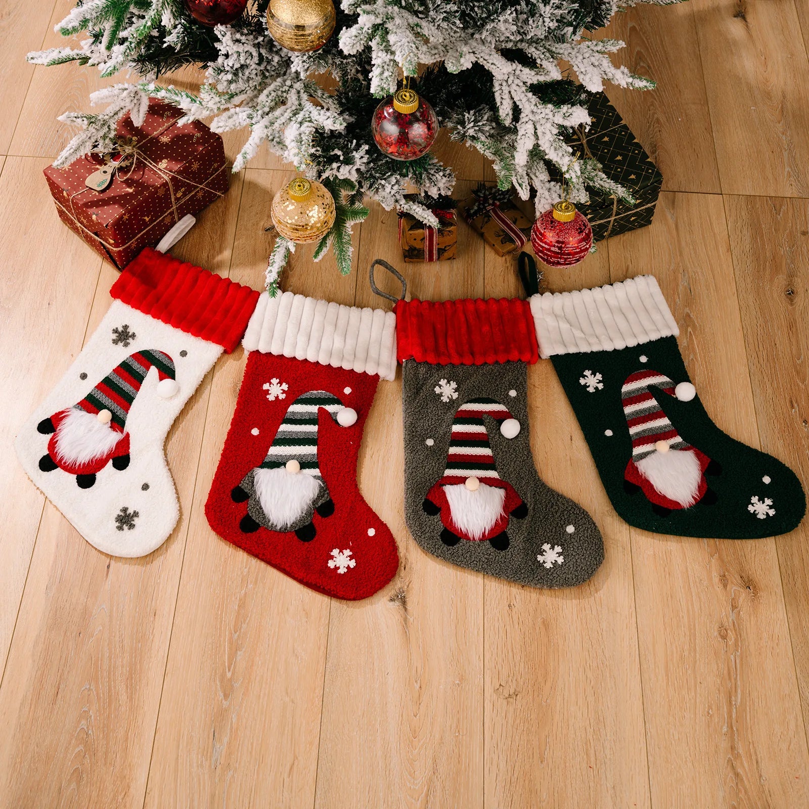 New Christmas decorations Rudolph Christmas socks No face doll gift bag cartoon Christmas socks Oasis Select