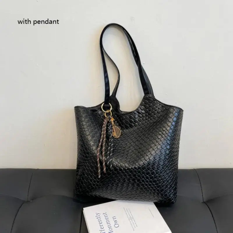 Minimalist Large Tote Bag – Lightweight PU Shoulder Bag