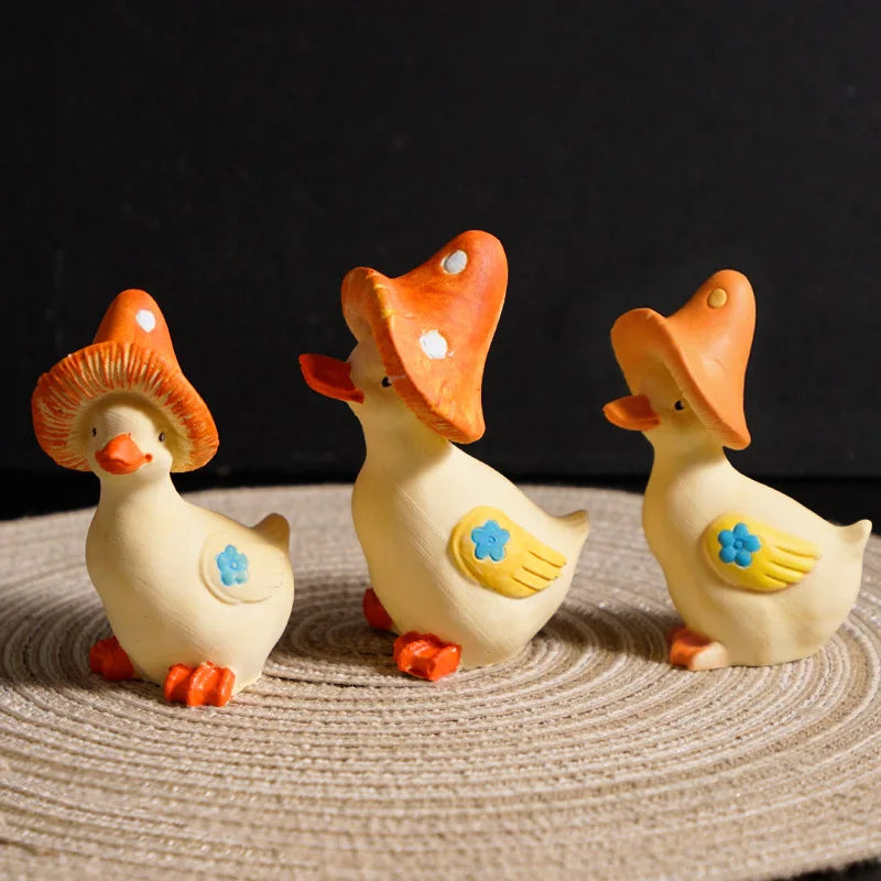 Mould Garden Decorative Plaster Ornament Mold Cartoon Mushroom Hat Duck Candle Irregular Display Stand Silicone Molds Hot Sale Oasis Select