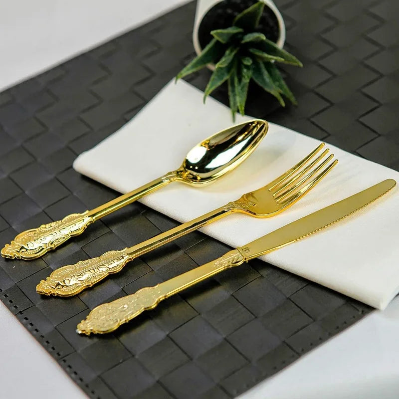 Golden 90pcs Embossed Vintage Plastic Cutlery Set, Dual-Use Knife Fork Spoon Utensils Disposable Cutlery Used for Parties Oasis Select