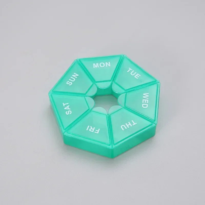1/2/3Pcs A Week 7 Corners Pill Box Round 7 Boxes For One Week Small Pill Box Mini 7 Days Portable Points Medicine Jewelry Box Oasis Select 1pcs green