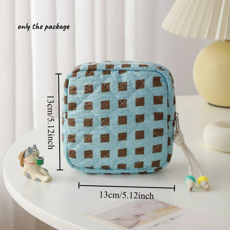 1pcs Cute Quilted Fabric Coin Purse Portable Small Pouch for Sanitary Pads Earphones & Cosmetics Travel Essentials Oasis Select Retro Cube