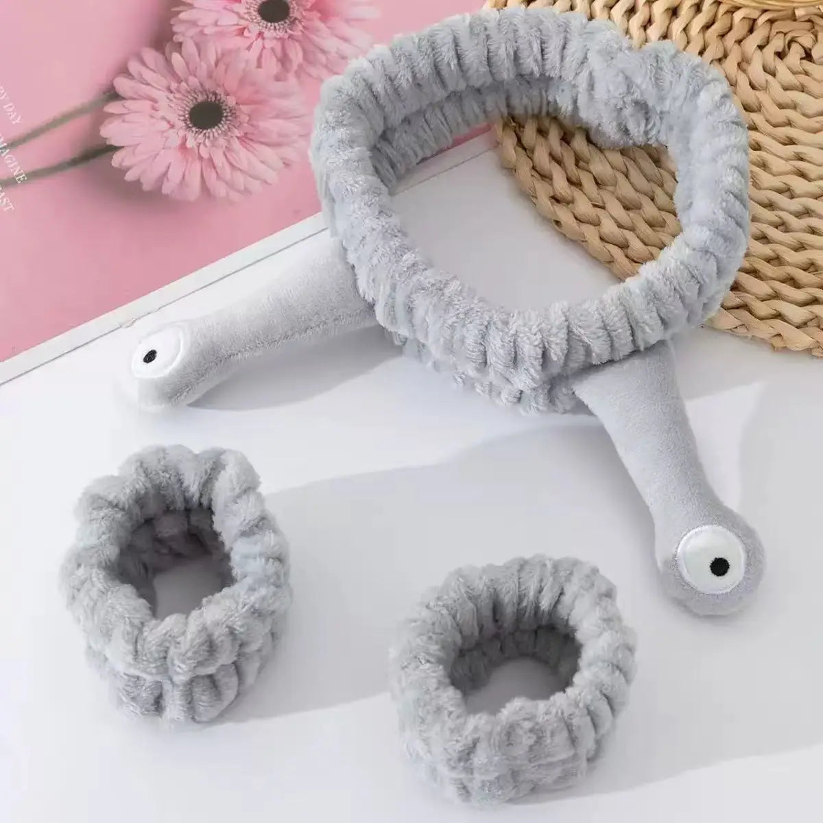 Elastic Headbands Women's Cute Coral Fleece Creative Hair Accessories for Makeup Snail Spa Hair Bands Cartoon Design Hairbands Oasis Select C
