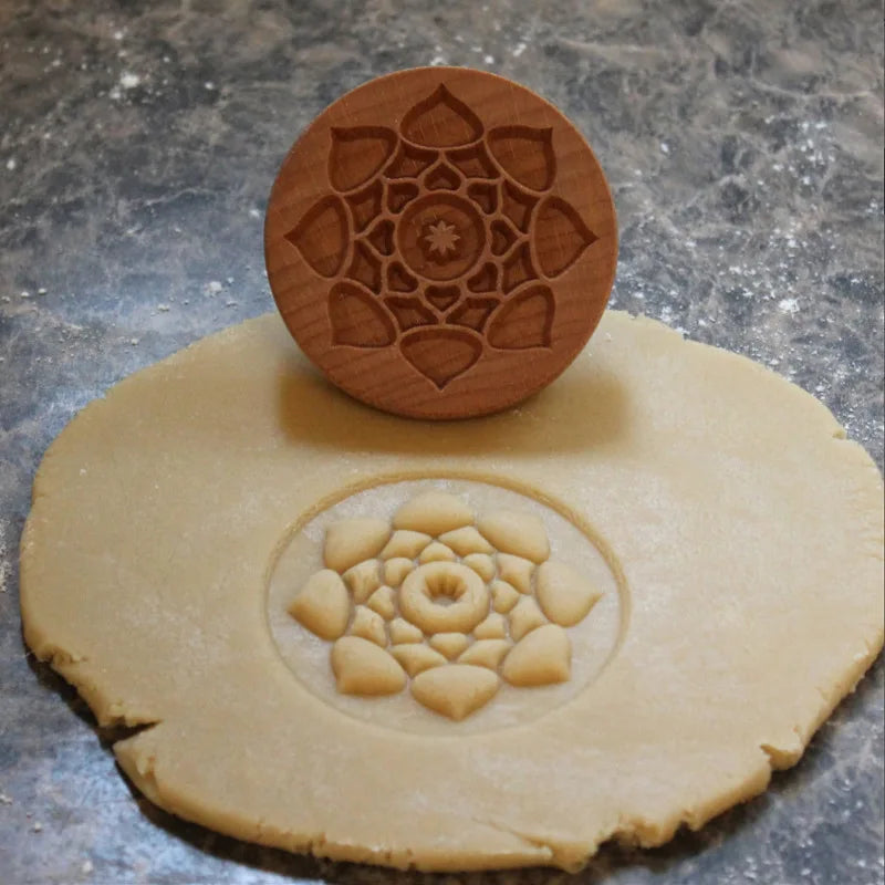 Carving Wood Kitchen Biscuit Mold Carving Cookie Mold Cutter Gingerbread Biscuit Crisp Cake Mold Cookie Stamp Oasis Select Mandala