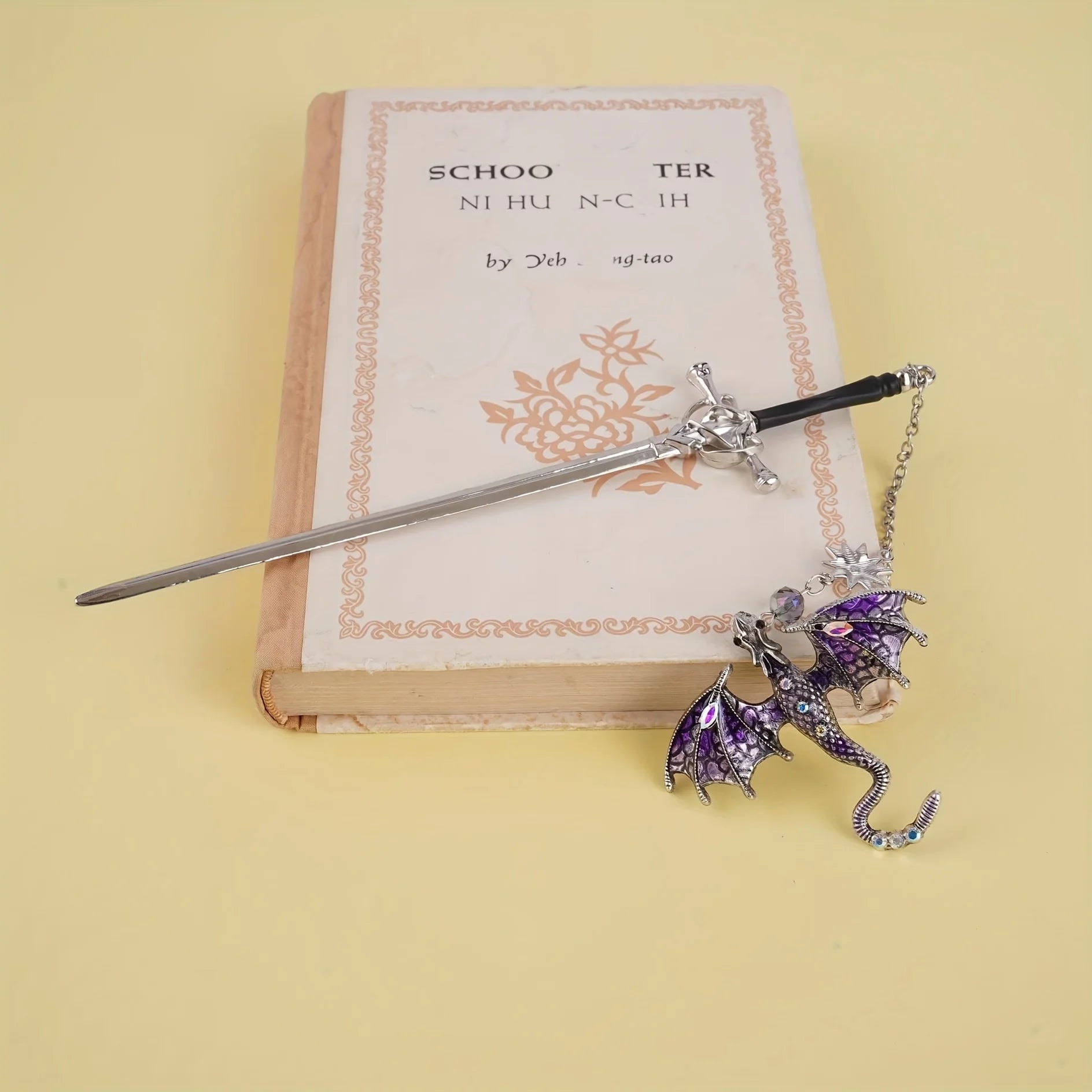1pc Alloy Sword Dragon Bookmark, Birthday Gift for Book Lovers and Readers, Fantasy Bookworm Silver Gold Gold Pendant Oasis Select