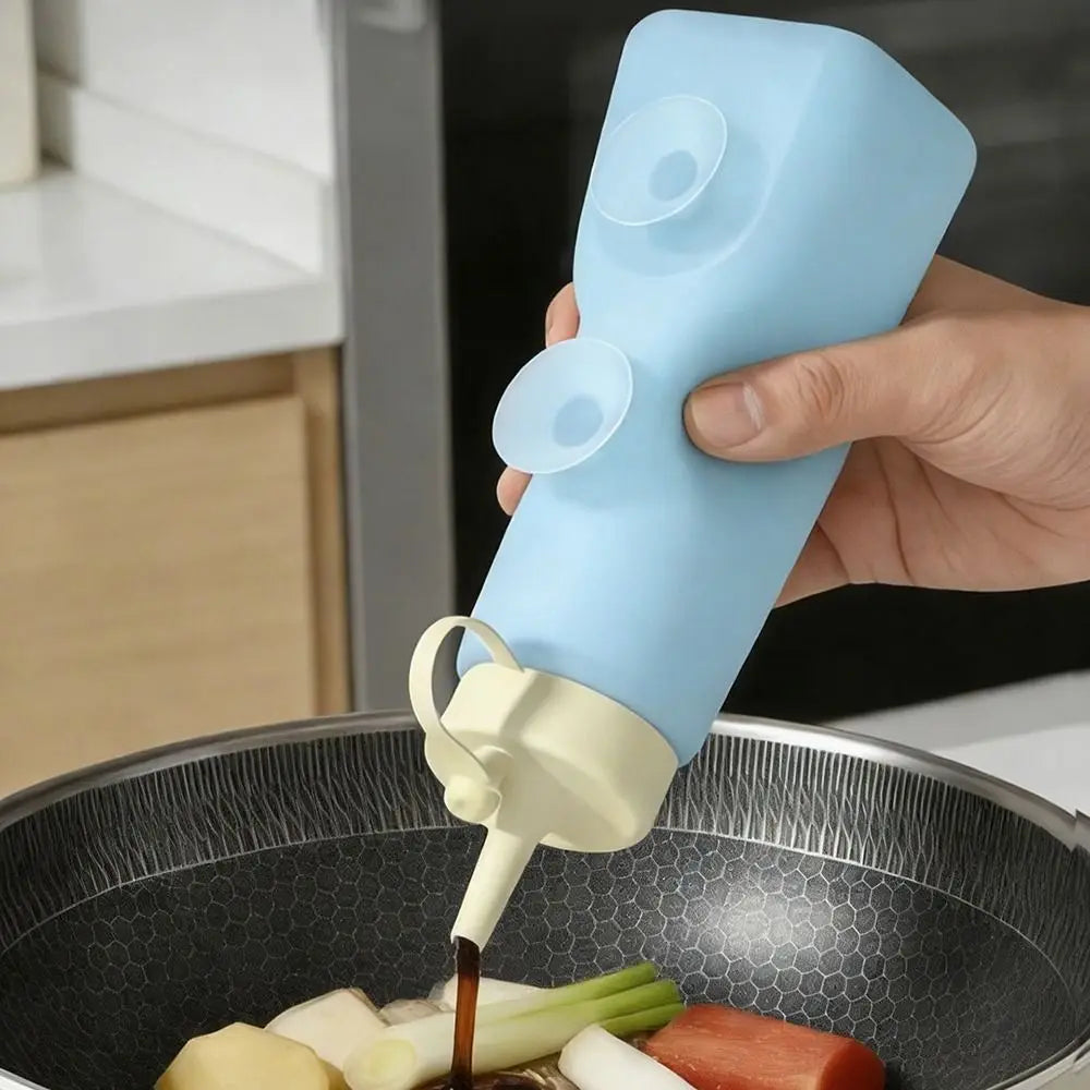 300ml Capacity Condiment Squeeze Bottle Leakproof Design Transparent Sauce Dispenser Clear Scale with Suction Cup Oasis Select