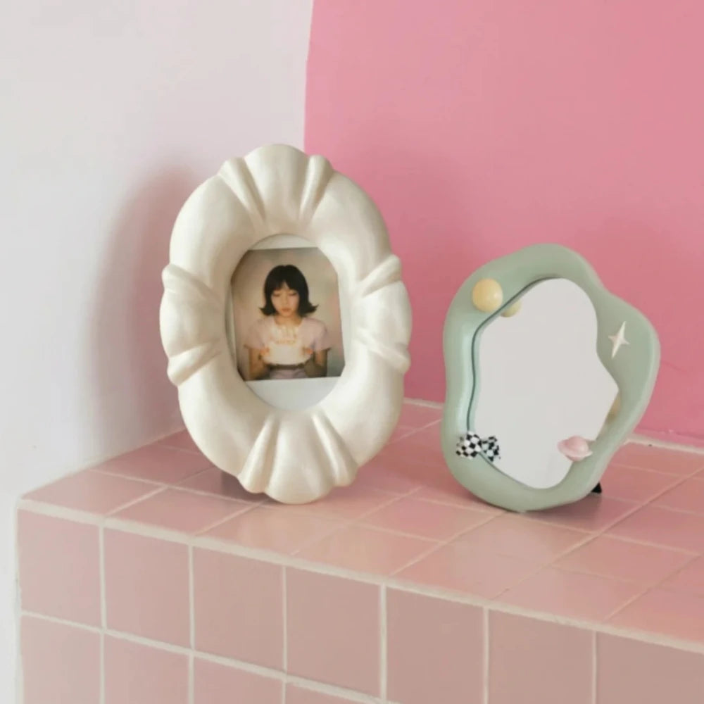 White Bubble Oval Photo Frame Cute Bubble Style Desktop Storage Rack Home Desktop Decoration Minimalist Puff Style Photo Frame Oasis Select