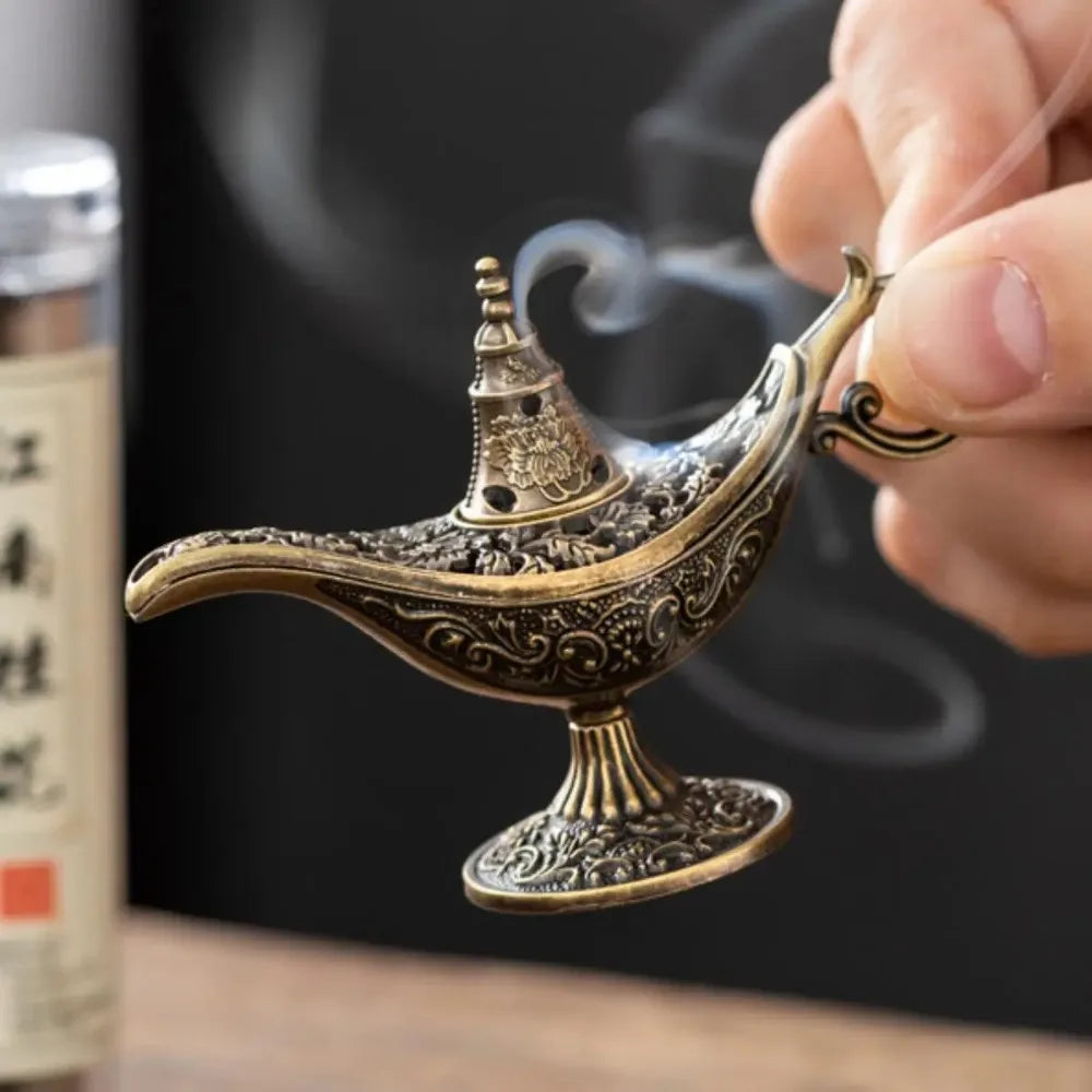 Retro Metal Aromatherapy Burner Elaborate Hollow Carved Cloud Pattern Decor Exotic Style Indoor Fragrance Ornament Elegant Oasis Select