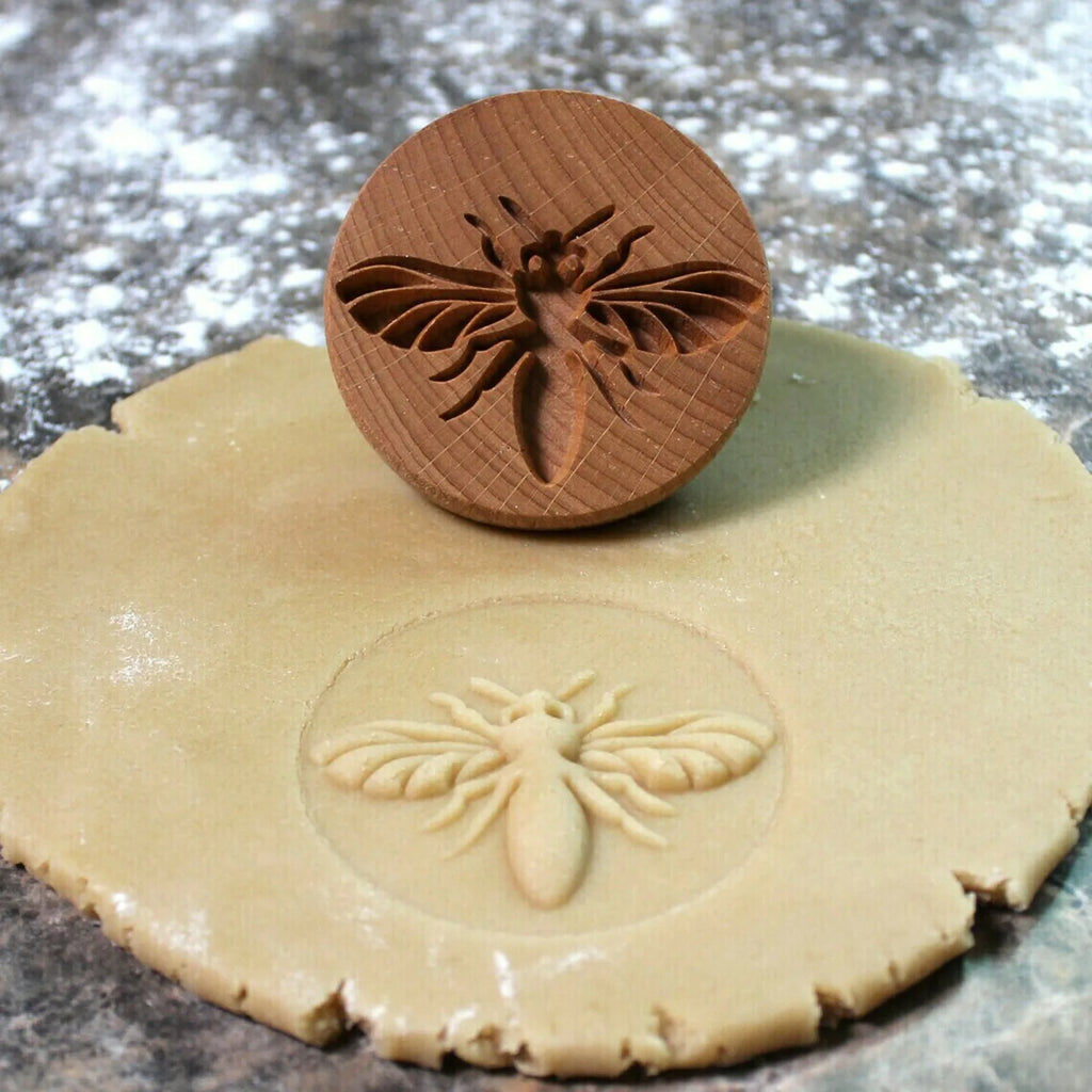 Carving Wood Kitchen Biscuit Mold Carving Cookie Mold Cutter Gingerbread Biscuit Crisp Cake Mold Cookie Stamp Oasis Select Bee