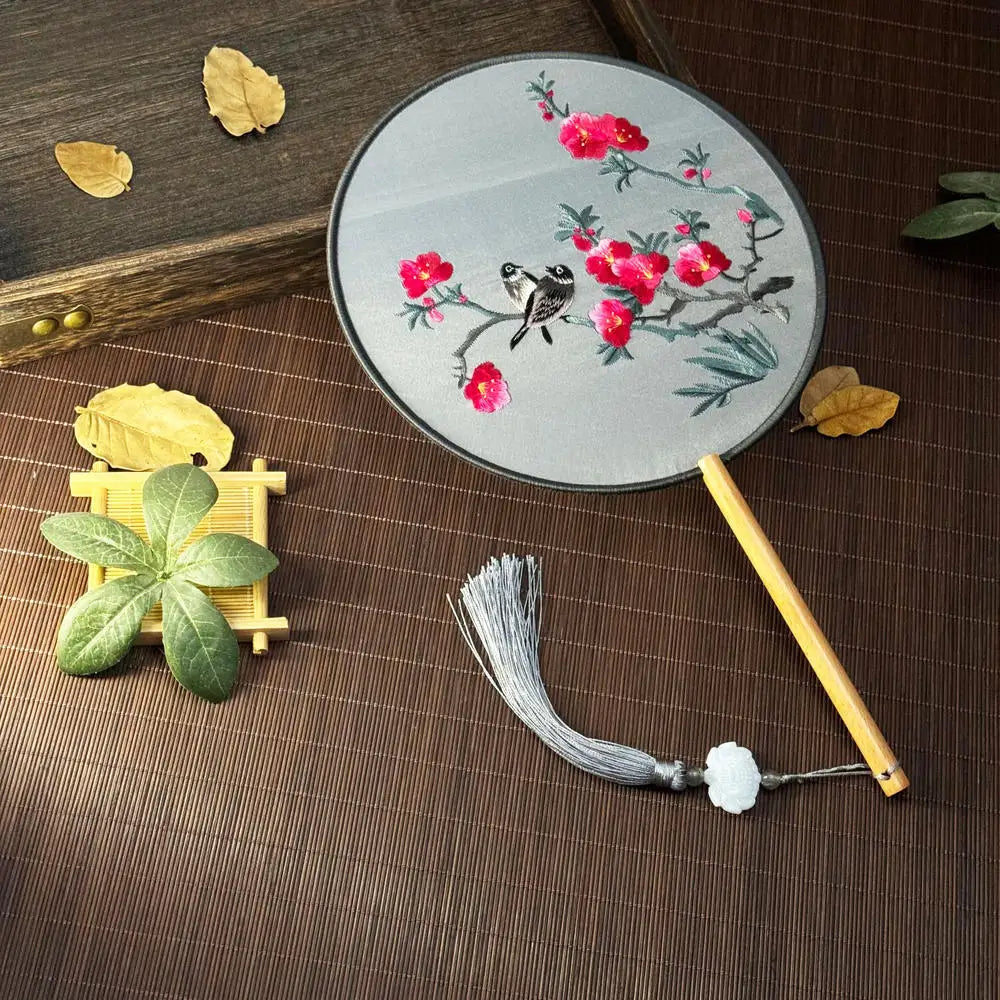 Red Flower Silk Fan Double Sided Embroidery Round Fan Chinese Palace Hanfu Hand Fan Craft Wedding Gift For Guests Home Decor Oasis Select style C CHINA 1PC
