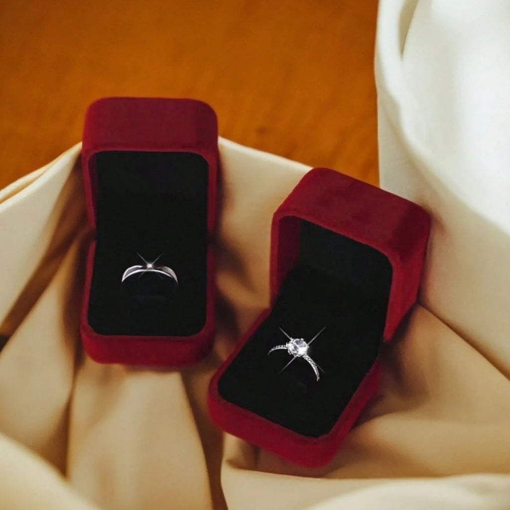 1PC Red Velvet Ring Box Wedding Pair Ring Box Diamond Ring Box Proposal Velvet Double Ring Box Wedding Props (Ring on display no Oasis Select