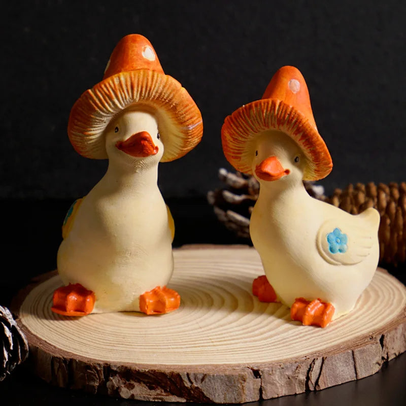 Mould Garden Decorative Plaster Ornament Mold Cartoon Mushroom Hat Duck Candle Irregular Display Stand Silicone Molds Hot Sale Oasis Select