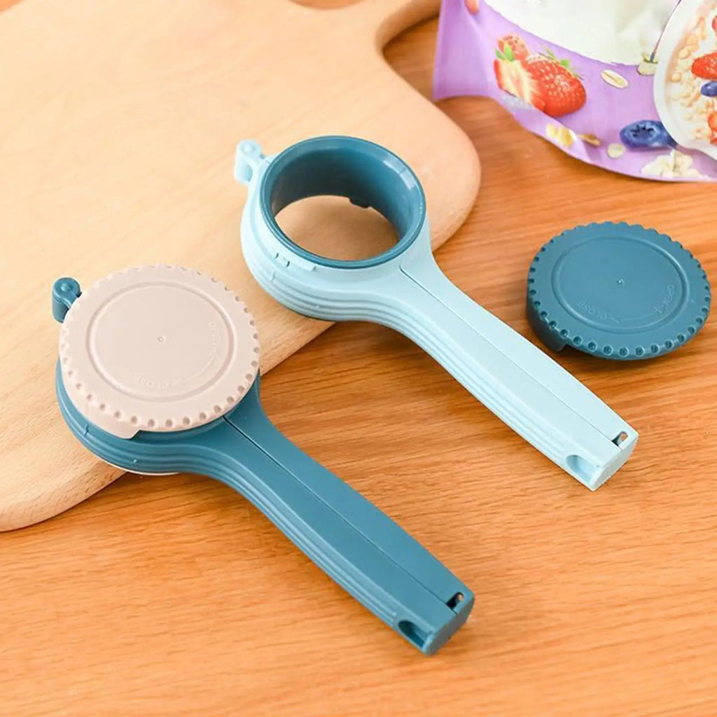 1PCBag Clips for Food Food Storage Sealing Clips with Pour Spouts Kitchen Chip Bag Clips Plastic Cap Sealer Clip Kitchen Storage Oasis Select