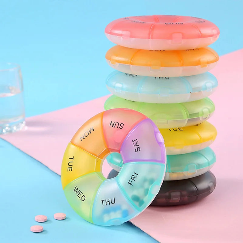 1Pcs Round Pill Case Plastic 7 Days Weekly Tablet Candy Box Portable Storage Tablet Holder Travel Organizer Pill Container Oasis Select