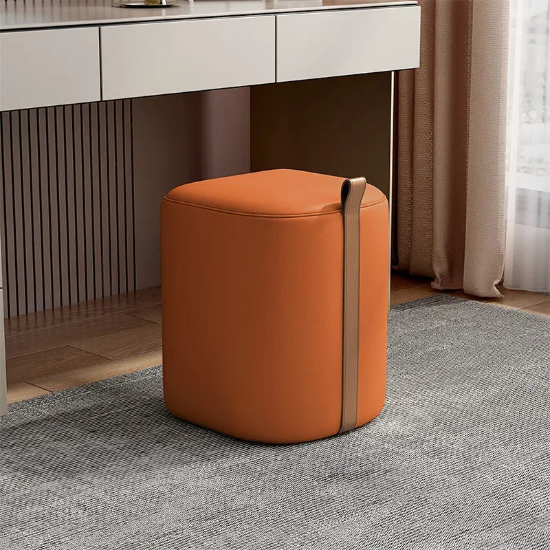 Modern bedroom makeup stool Nordic dresser stool light luxury minimalist dressing stool low stool small apartment seat pier Oasis Select