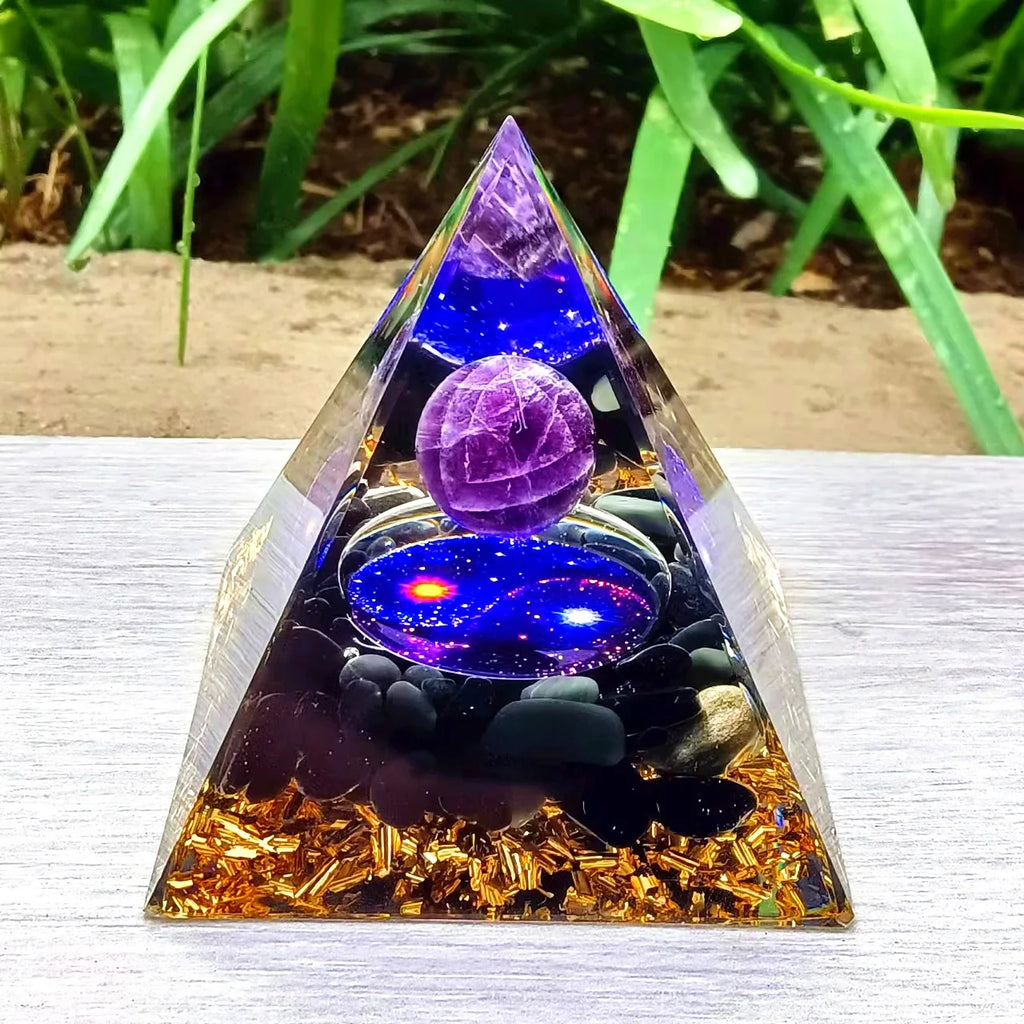 Crystal Pyramid Ornaments Crushed Stone Glue Dropping Resin Crafts