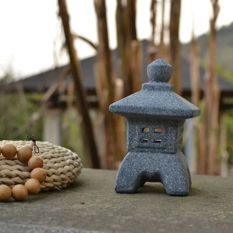Garden Sculpture Lantern Courtyard Candlestick Garden Resin Landscap Decorative Zen Candlestick Ornament for Balcony Garden Oasis Select