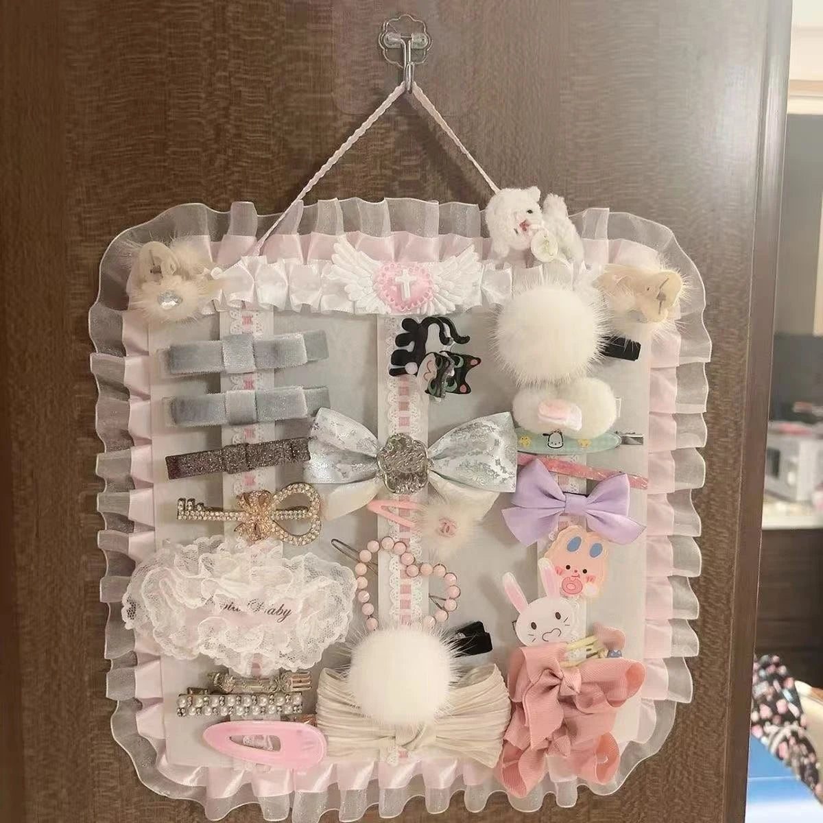 Lovely Felt Wall Hanging Organizer Pouch Decorative Wall Mount Storage Bag for Hair Clips Barrettes All Kinds Bedroom Decor Oasis Select
