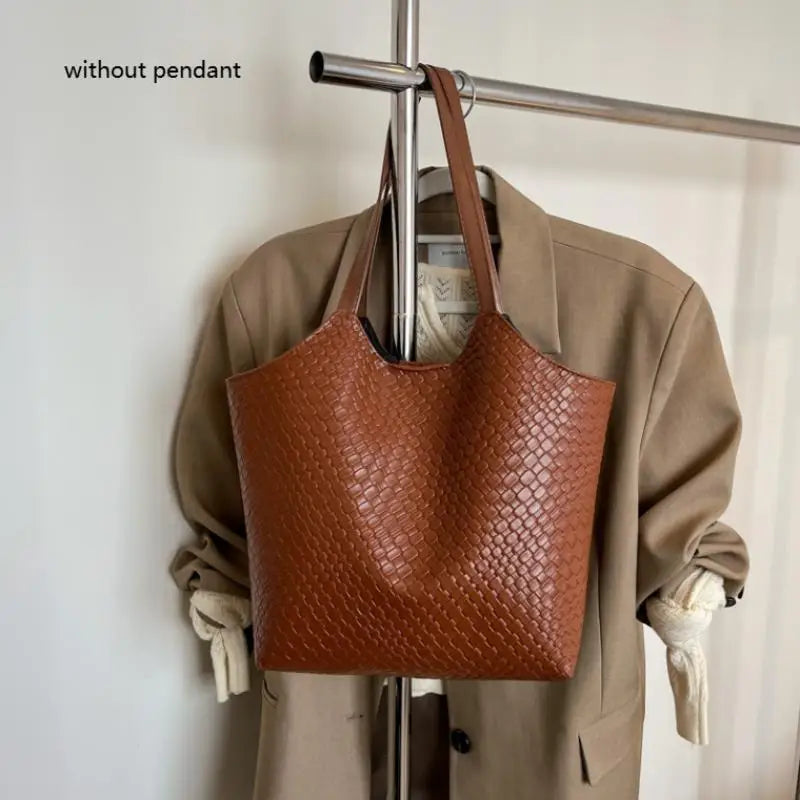 Minimalist Large Tote Bag – Lightweight PU Shoulder Bag