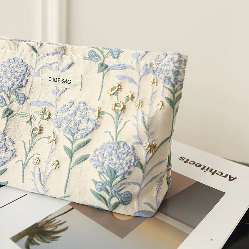 Blue Bouquet Women Makeup Bag, Large Capacity Canvas Toiletry Bag-for Sanitary Napkin & Makeup Supplies Storage,Travel Organizer Oasis Select