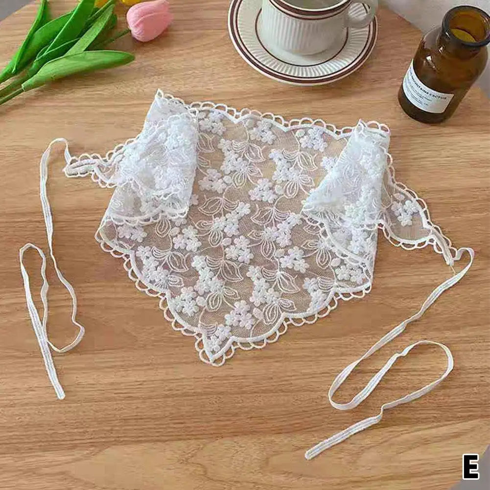 Retro Floral Lace Head Wrap Scarf – Women's Triangle Headscarf