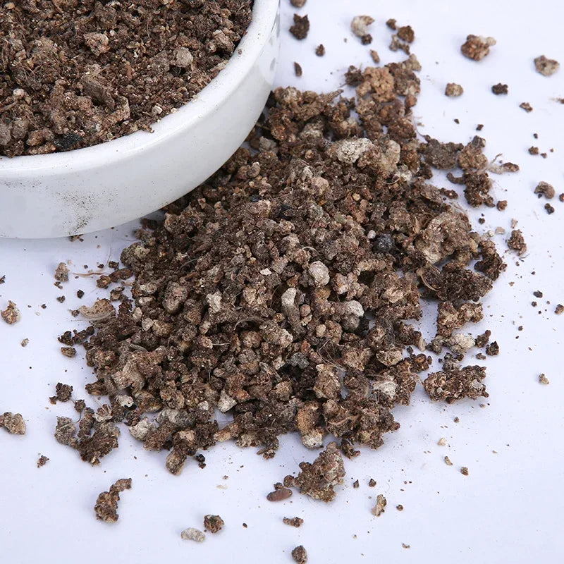 Organic fertilizer, chicken manure fermentation, family growing vegetables, growing flowers, nutrients lasting insect resistance Oasis Select
