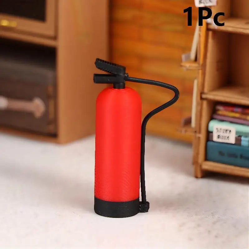 1/2/5Pcs Miniature Simulation Fire Extinguisher Ornament Dollhouse Miniature Scene Decor 1/12 Scale Dolls House Photography Prop Oasis Select 1Pcs