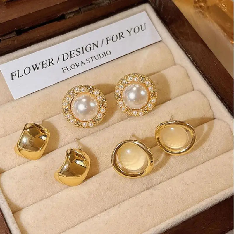 2Pcs Vintage Gold Geometric Faux Pearl Earrings, Designer Wedding Bridal Jewelry Gift for Women Oasis Select