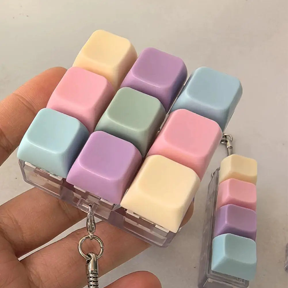 Fidget Keyboard Key Toy – Stress Relief Clicker Keychain Fidget Stress Toy Oasis Select
