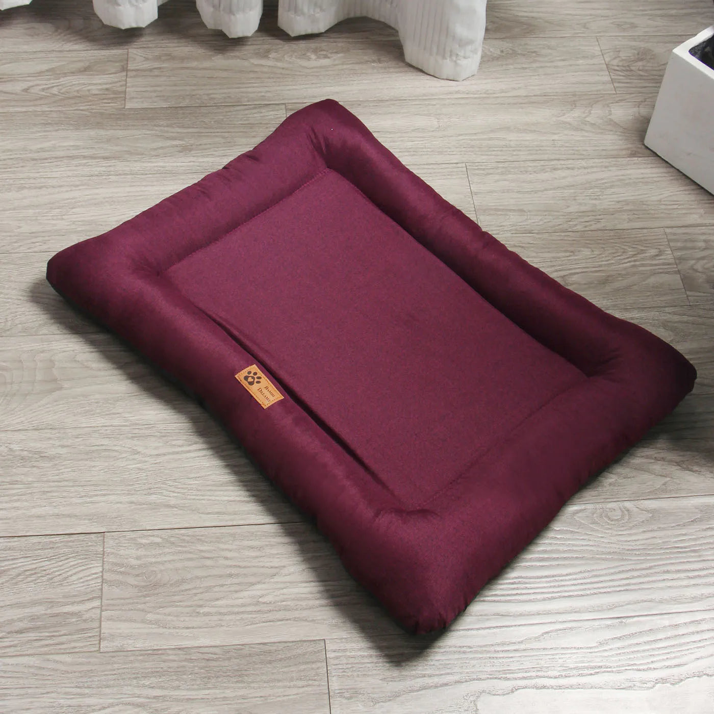 New Square Dog Bed, All-season Pet Bed, Cat Bed, Summer Cotton and Linen Breathable Pet Pad Dog Cooling Mat Oasis Select Burgundy 72x55x7CM