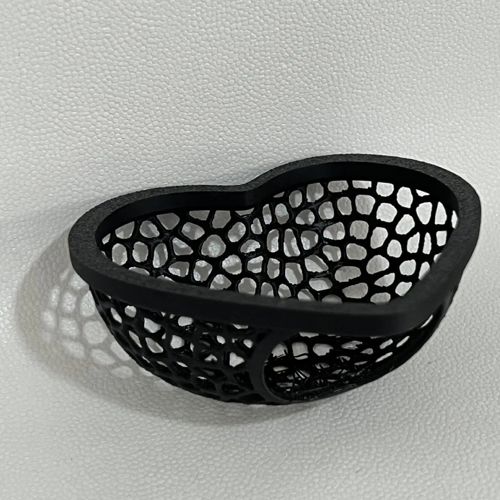 Aquarium Floating Cave Heart Shape Fish Shrimp Hideout Shelter Hammock Feeding Ring Resting Spot for Betta Small Aquatic Pets Oasis Select