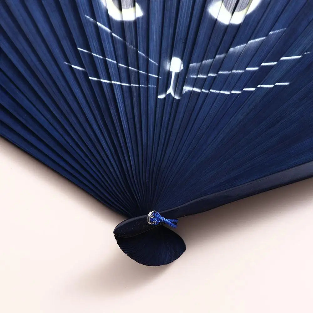 1 pcs Exiquisite Cartoon Summer Gift Bamboo Wooden Cat Patterns Folding Fan Home Decoration Fan Crafts Silk Fan Oasis Select