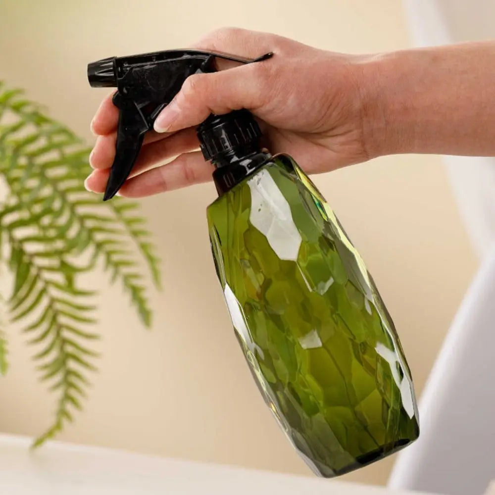 Watertight Portable Watering Can Adjustable Nozzle Safety Plastic Water Sprays Bottle High-pressure Pressure Sprayer Bottle Oasis Select