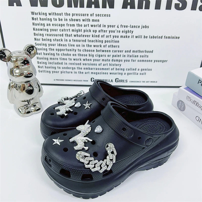 Fashionable shoe accessory set, made of metal, with a shoe chain clasp, removable, suitable for sandals and flip-flops. Oasis Select