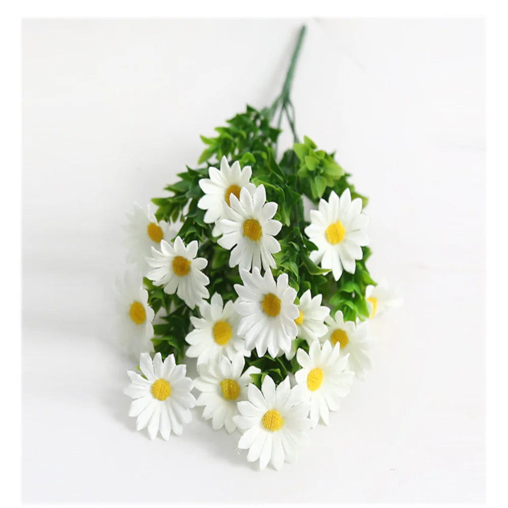 15-Head Faux Silk Daisy Bouquet | Wedding & Home Decor
