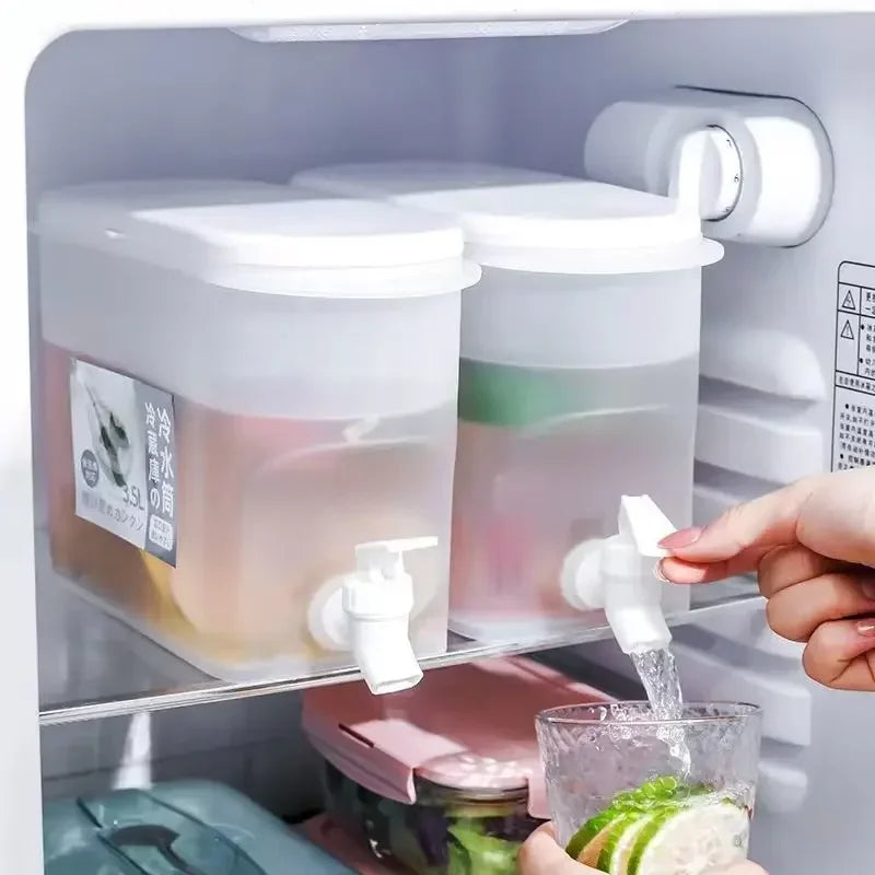 Large Capacity Cold Kettle 3.5L Cold Water Pitcher with Faucet In Refrigerator Iced Beverage Dispenser Refrigerator and Spigot Oasis Select