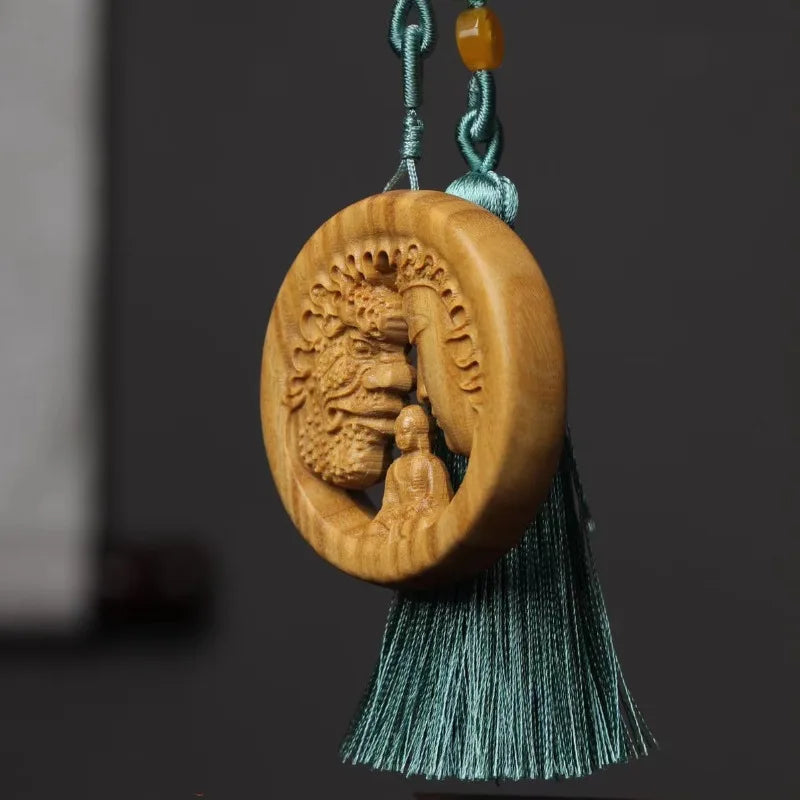 Green sandalwood carving a read between pendant Buddha magic hand pendant car pendant pendant Oasis Select
