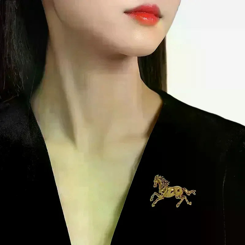 Enamel Horse Brooch – Unisex Alloy Animal Pin | Equestrian Gift
