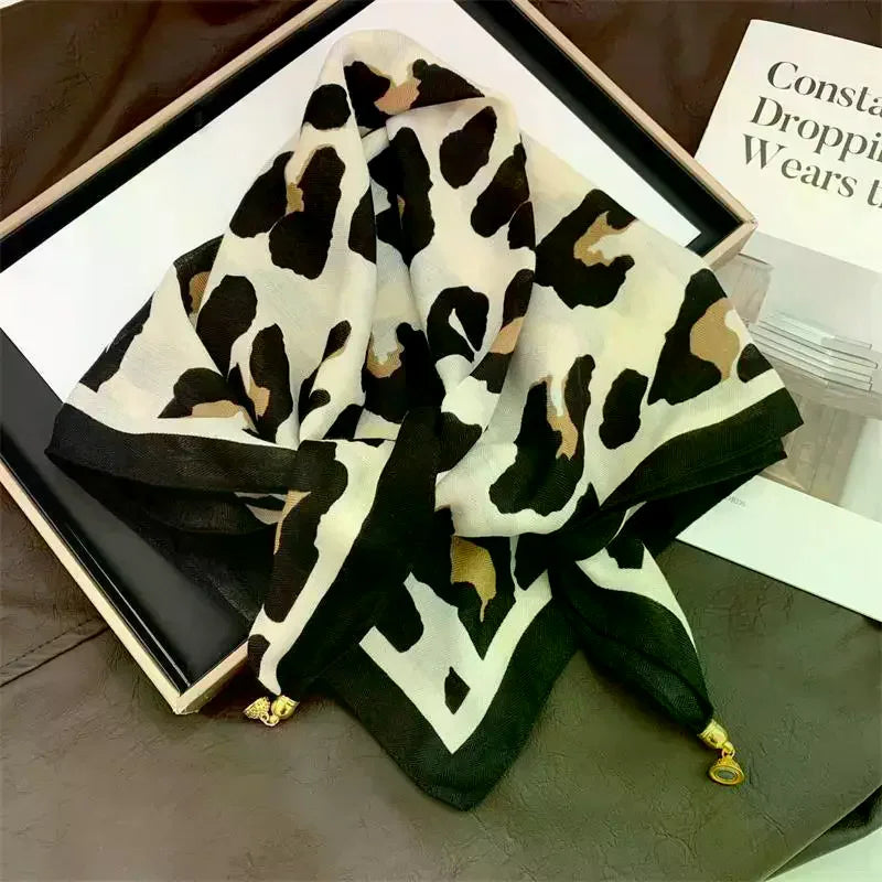 70*70 Square Scarf Retro Print Silk Scarf With Magnetic Buckle Women Neck Scarf All-match Shawl Fashion Headscarf Accessory Gift Oasis Select