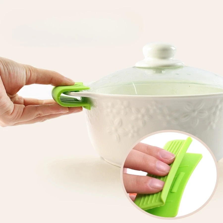 2pcs Pot Handle Silicone Grip Pads Silicone Grey and Off-White Environmentally Friendly Material Heat Insulation and Non-Slip Oasis Select