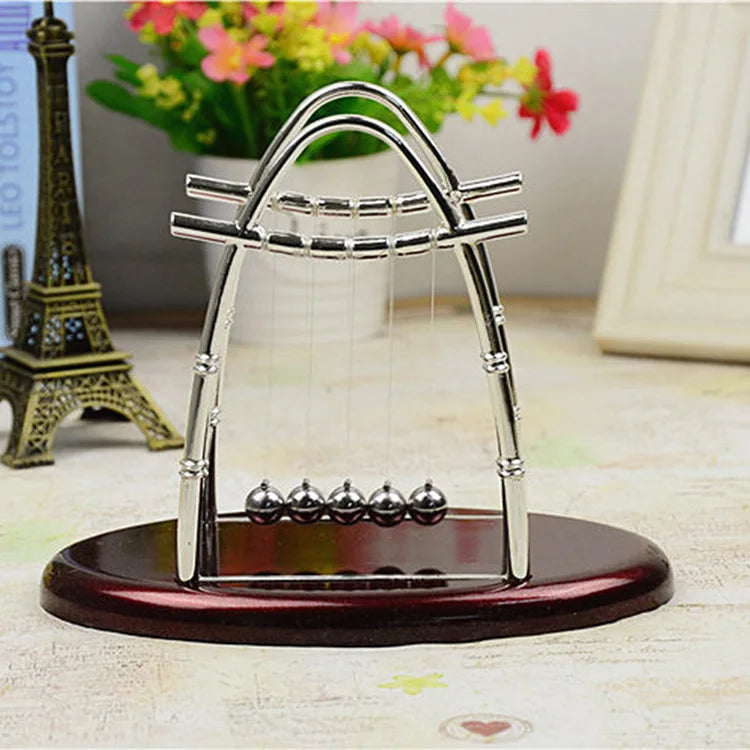 Sail-shaped Pendulum Balls, Oval Newton Bump Balls, Creative Home Decoration Craft Gift Items Oasis Select Red L 27x22cm