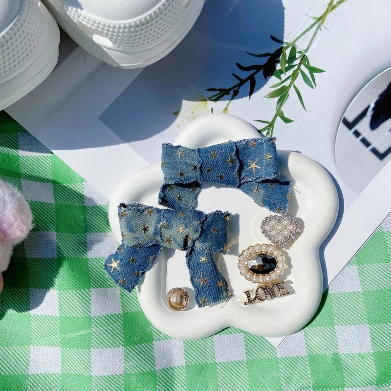 Fashionable shoe accessory set, with a shoe chain clasp, removable, suitable for sandals and flip-flops. Oasis Select CJ-040