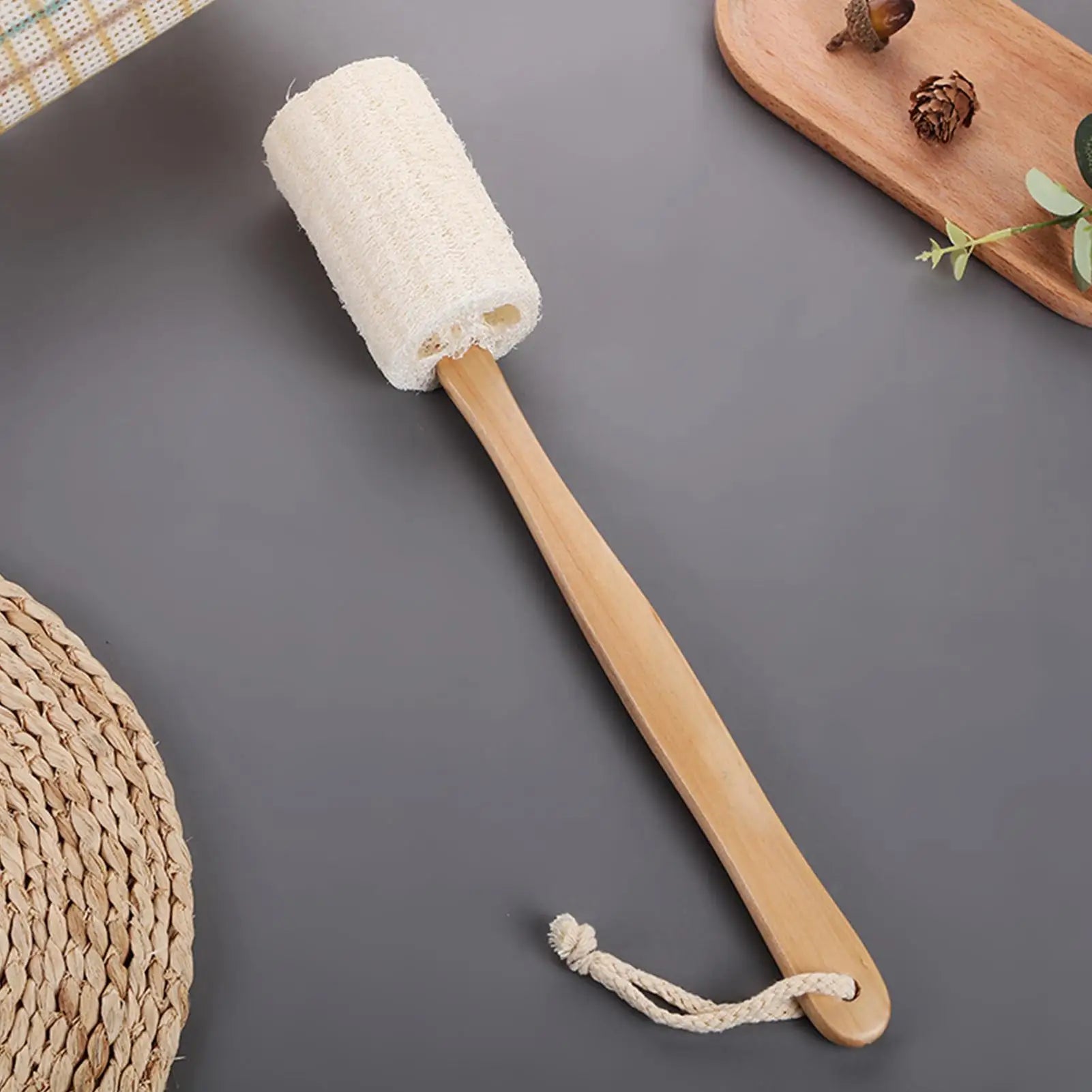 1PC Exfoliating Loofah Bath Brush Loofah Sponge Body Scrubber With Long Wooden Handle Back Brush Skin Care Body Clean Brush Oasis Select