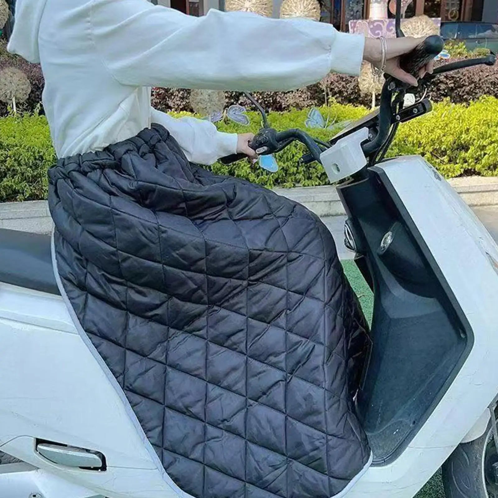 Scooter Leg Guard Waterproof Comfortable Thermal Motorcycle Leg Protector Wind Guard for Adults Men Women Outdoor Commuting Oasis Select