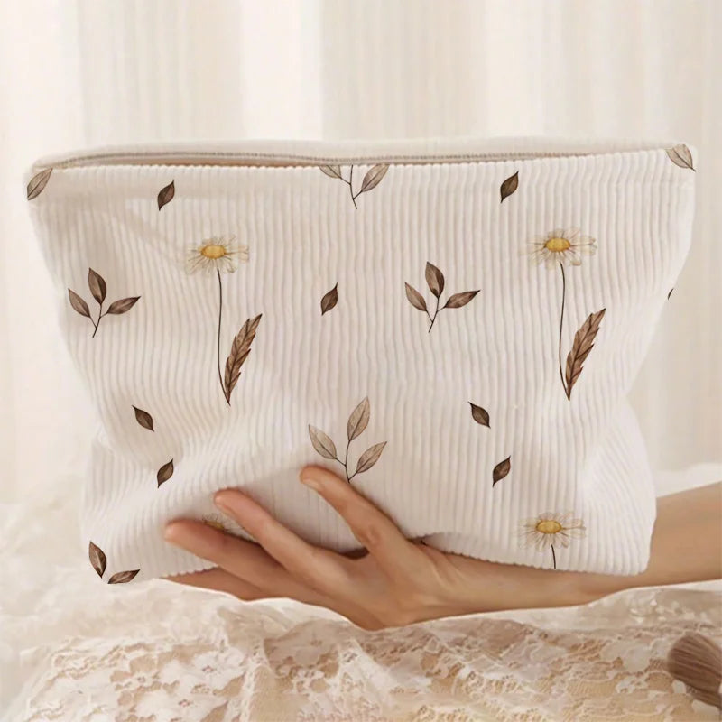 Large Capacity Makeup Bag with A Zipper Closure Featuring Falling Autumn Leaves and Blooming Daisies, Cosmetic Storage Bag Oasis Select