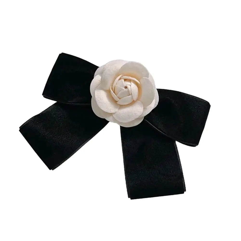 New Fabric Camellia Flower Brooch Velvet Bow Tie Ladies College Style Shirt Collar Pins Vintage Wedding Party Brooches for Women Oasis Select G
