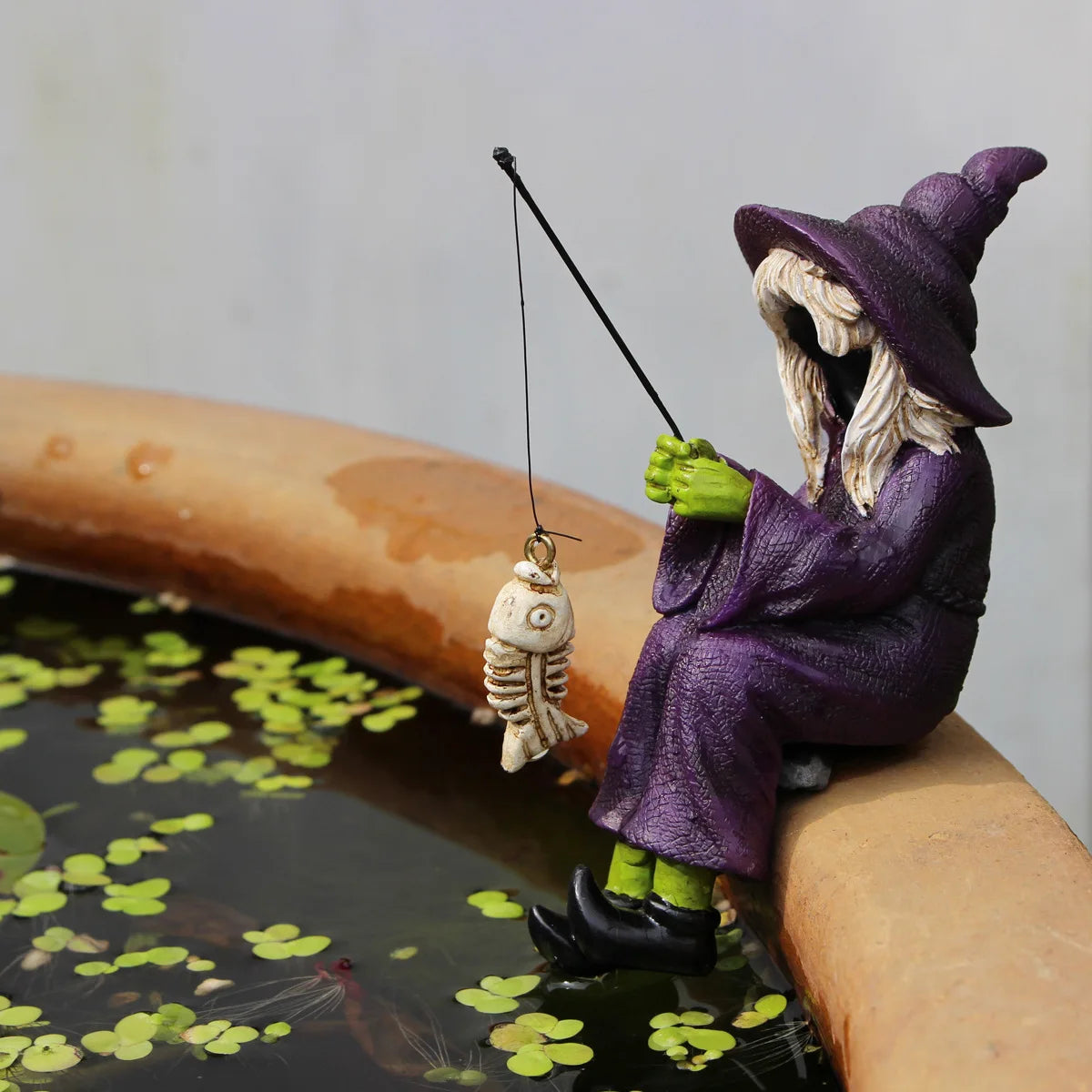 Halloween and Ghost Festival Fishing Witch Resin Handicraft Display Fishing Fish Tank Display Decoration Oasis Select