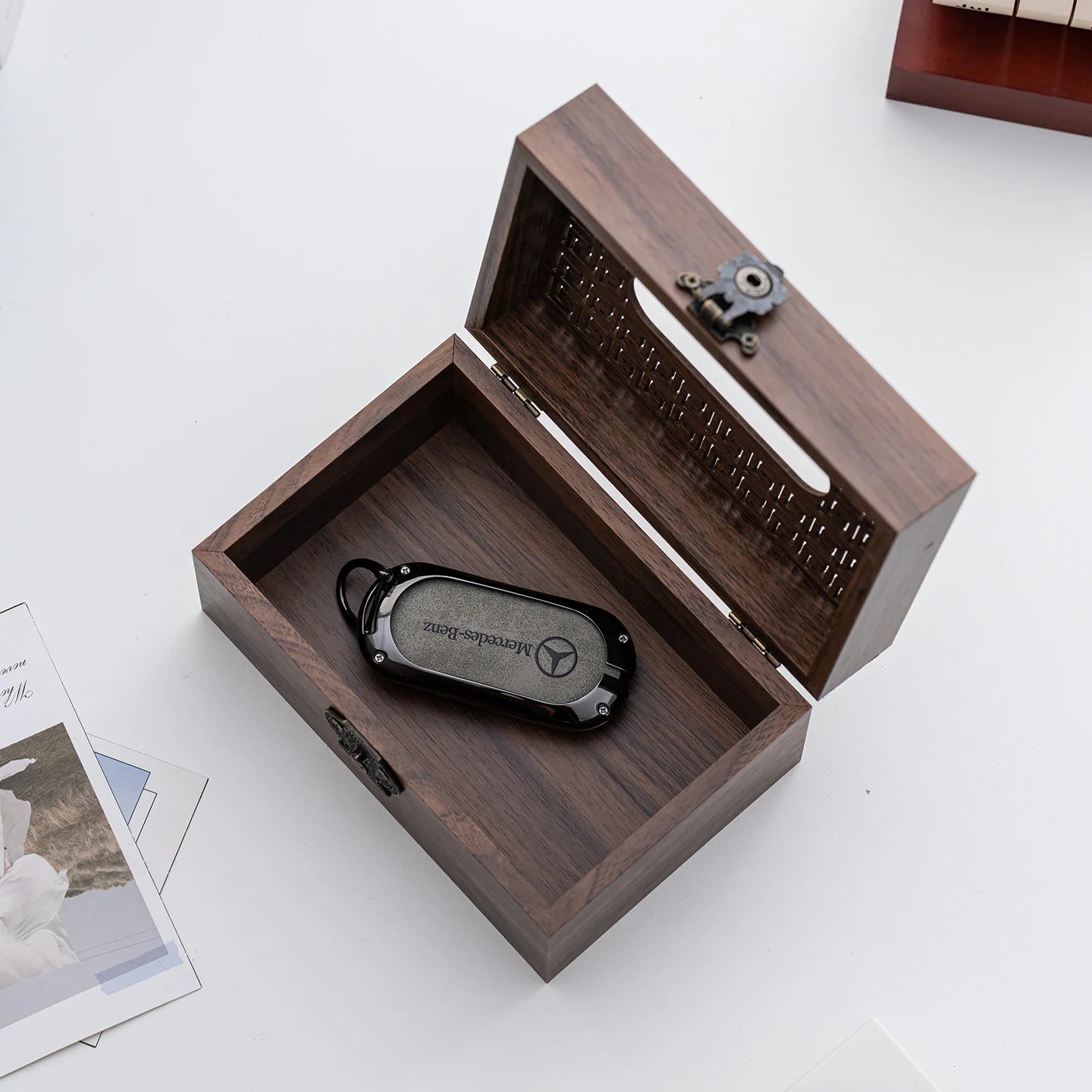 New Chinese-style Living Room Imitation Wood Grain Tissue Box Desktop Storage Box with Lid Creative Tissue Box Oasis Select