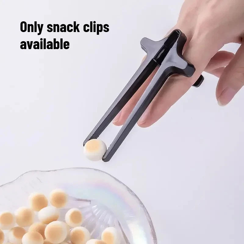 1pcs Finger Chopsticks Lazy Snack Clip for Gamers Hand-Free Eating Tool Avoid Dirty Hands Creative Snack Tongs Tableware Oasis Select Black
