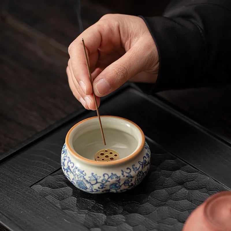 Chinese Style Ru Ware Lotus Incense Holder Desktop Sandalwood Censer Home Indoor Aromatherapy Ornament for Meditation Oasis Select